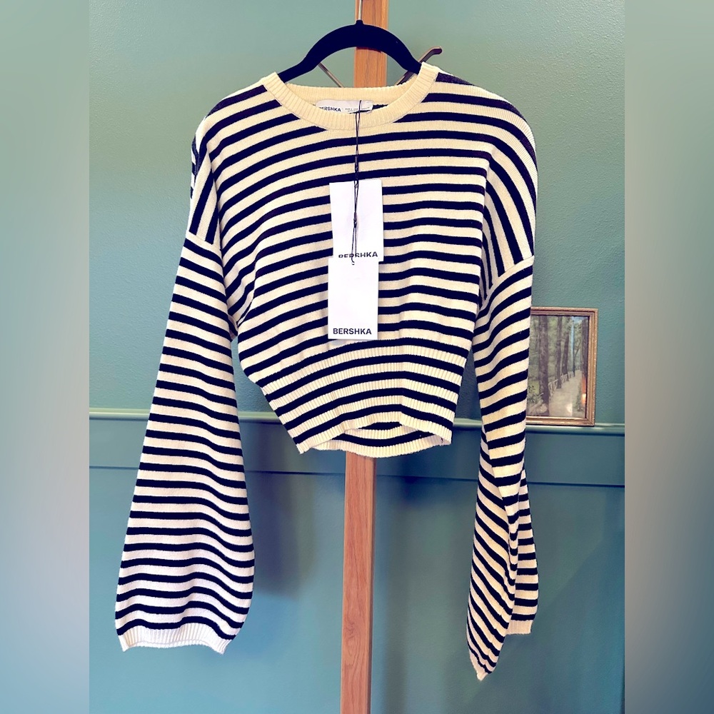 NWT Berksha Balloon Sleeves Soft Knit - Black and White stripes